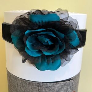 White House Black Market BNWT Flowered Belt.